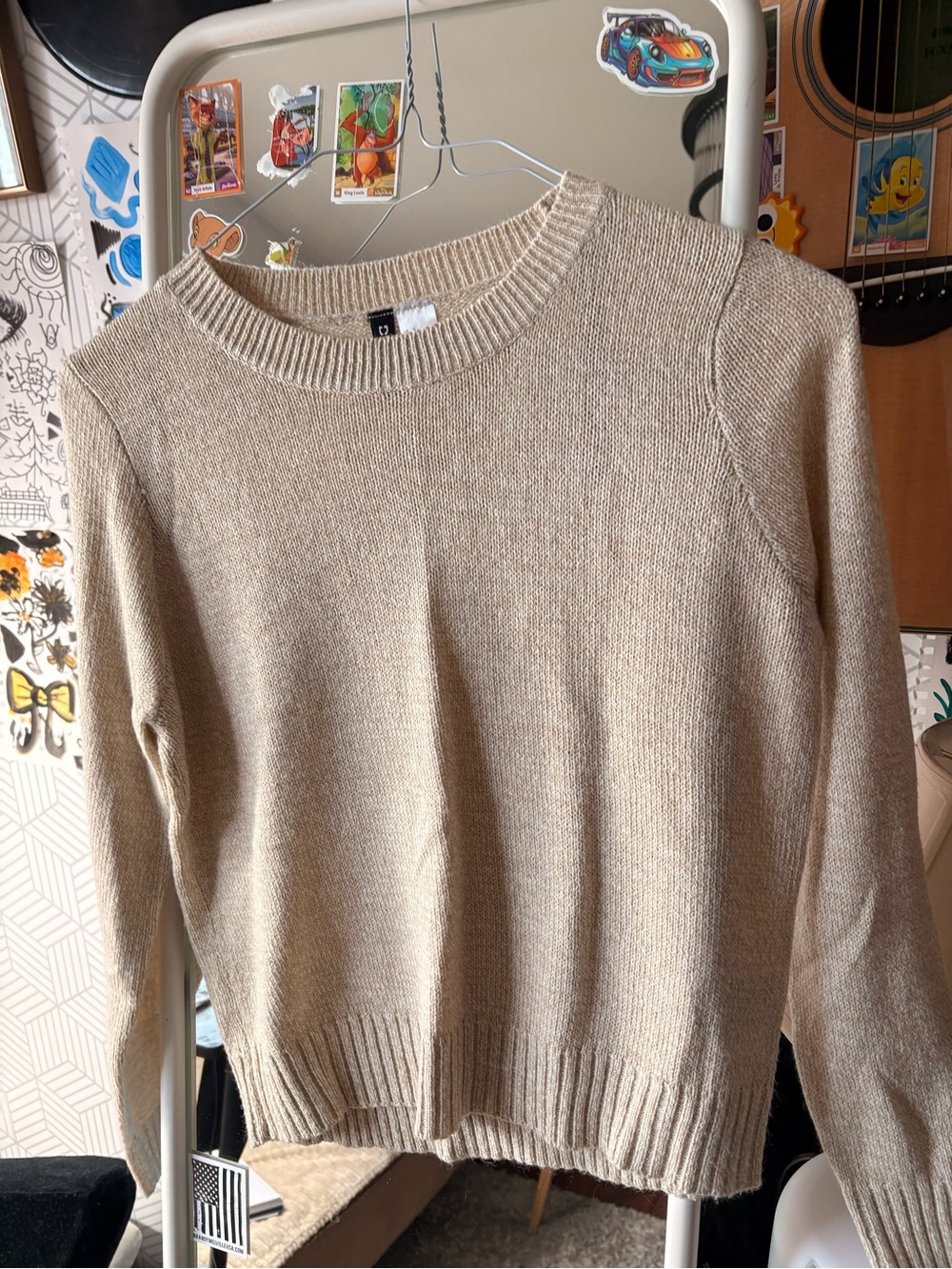 H&M Beige Crewneck Sweater - Neutral Lightweight Knit